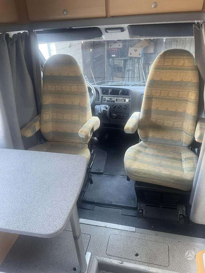 Dethleffs Bus II, campers
