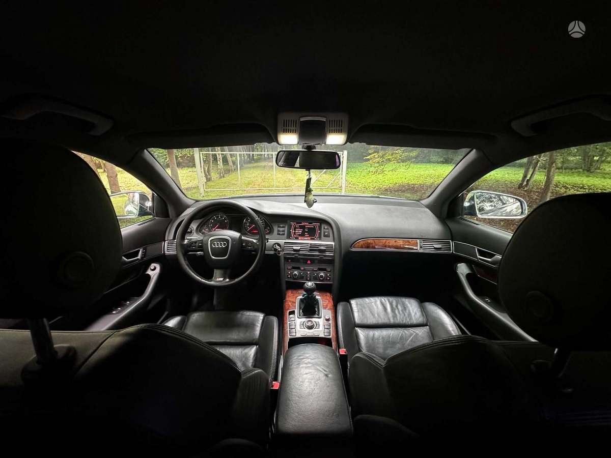 Audi A6, 2.4 l., Седан