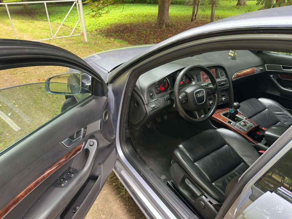 Audi A6, 2.4 l., Седан
