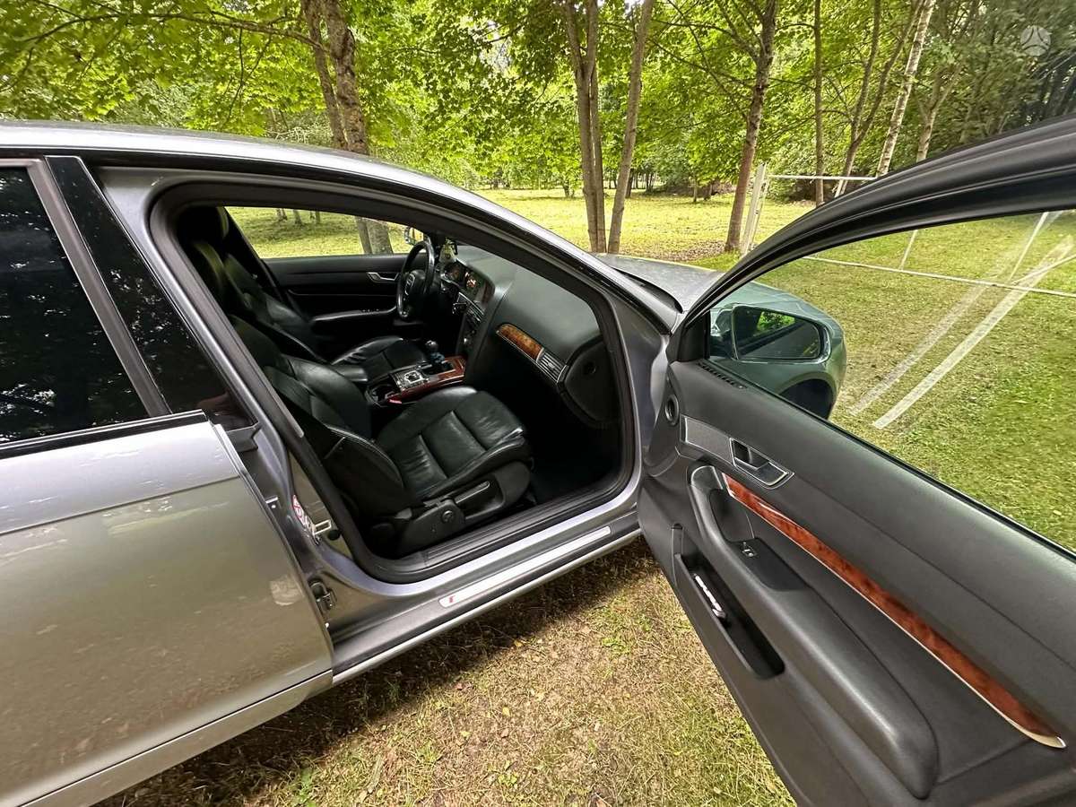 Audi A6, 2.4 l., Седан