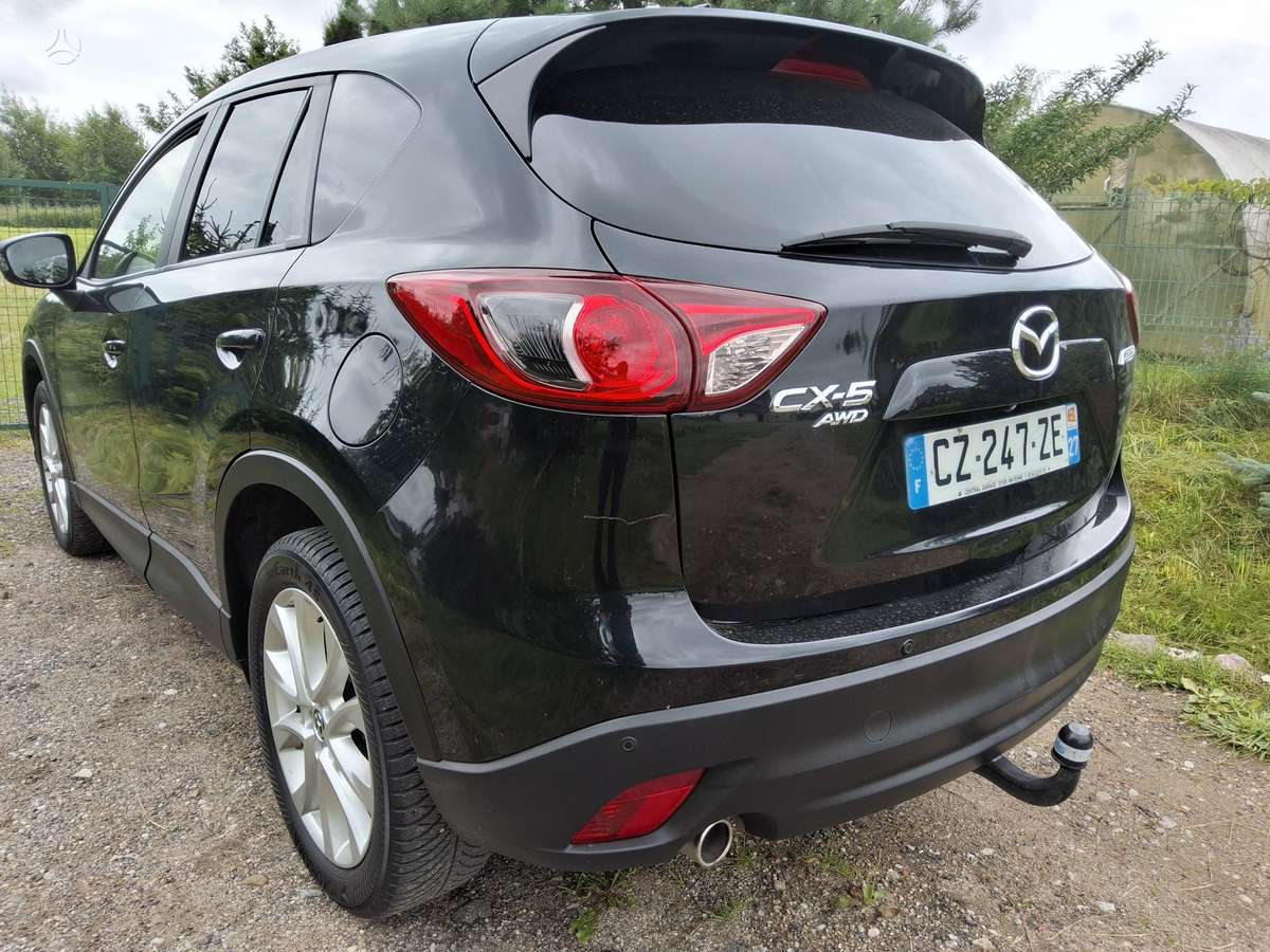 Mazda CX-5, 2.2 l., off-road / crossover