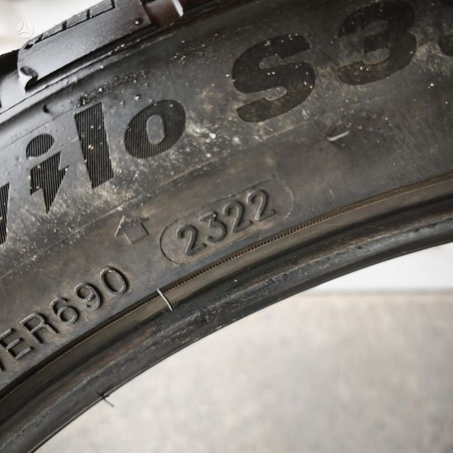 Tracmax, ziemas 245/40 R20