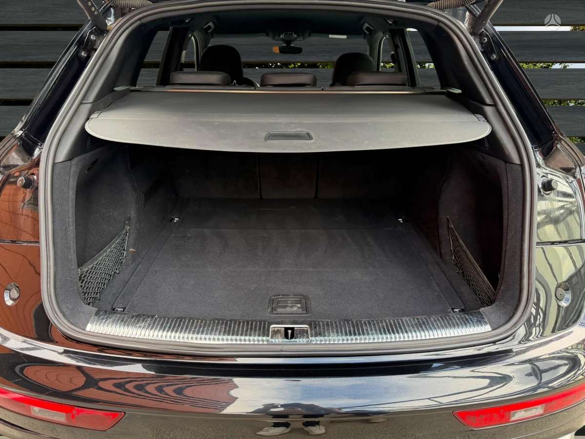 Audi Q5, 2.0 l., off-road / crossover