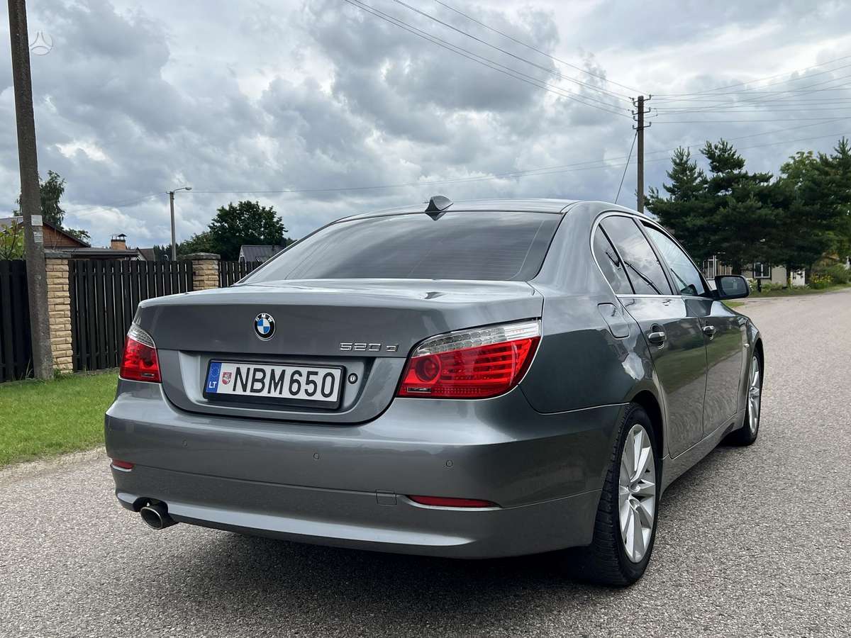 BMW 520, 2.0 l., Седан