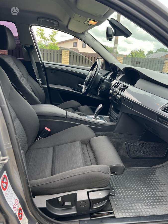 BMW 520, 2.0 l., Седан
