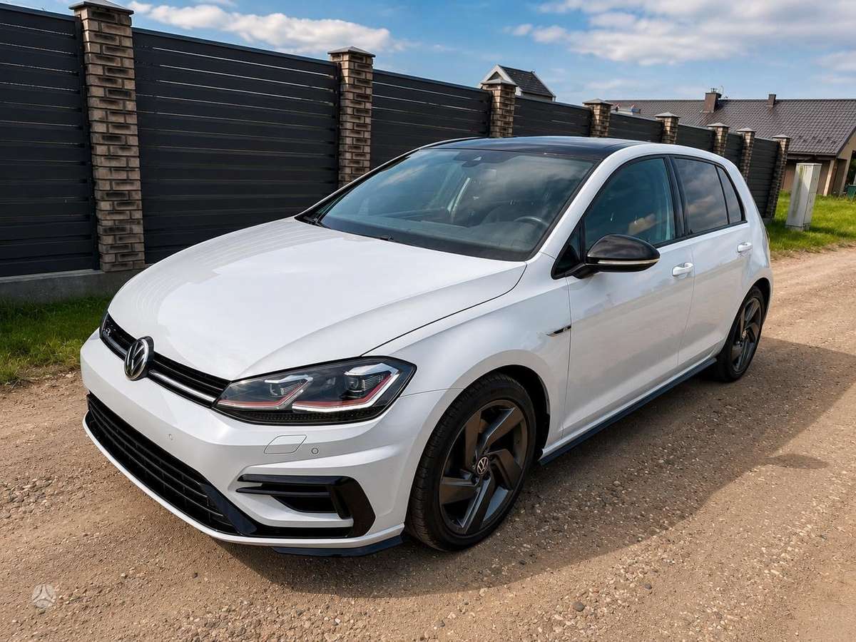 Volkswagen Golf - 3