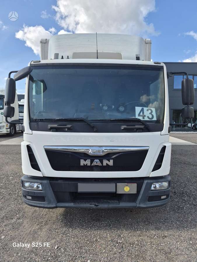 MAN 12.220, kietašoniai