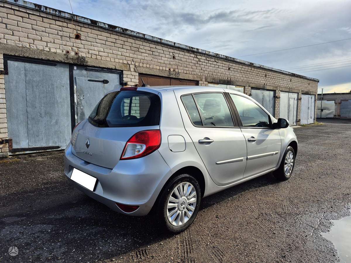 Renault Clio, 1.2 l., hatchback