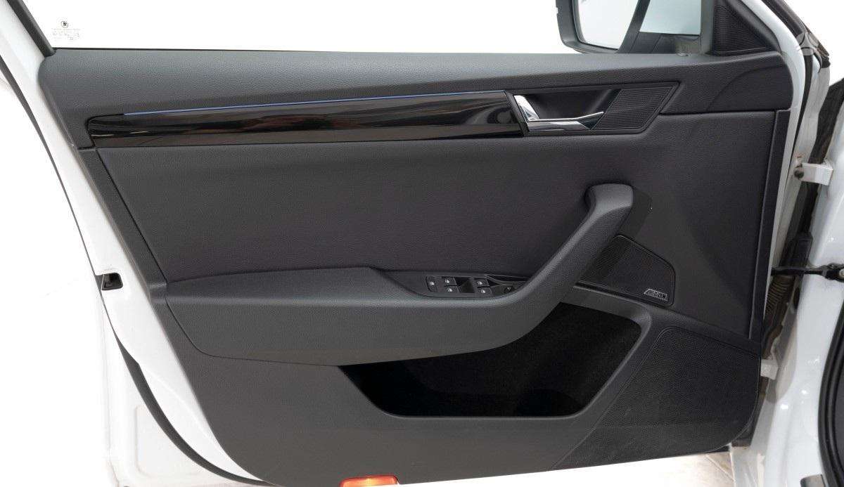 Skoda Superb, 2.0 l., Универсал