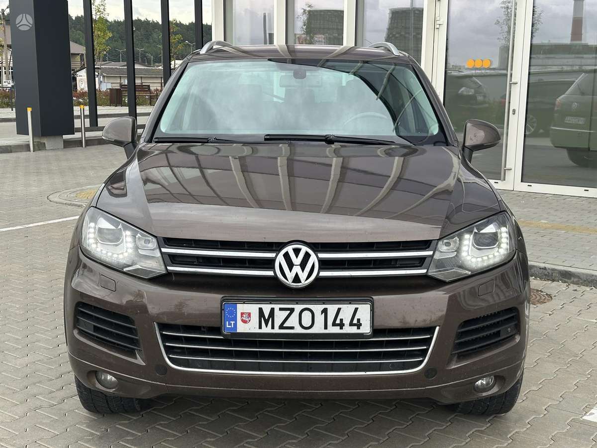 Volkswagen Touareg - 2