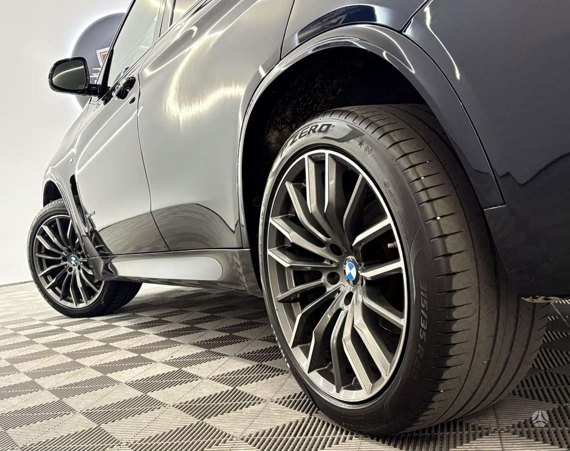 BMW X5, 2.0 l., off-road / crossover