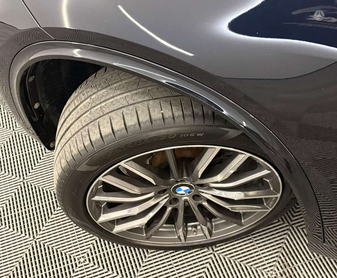 BMW X5, 2.0 l., off-road / crossover