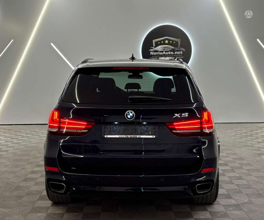 BMW X5, 2.0 l., off-road / crossover