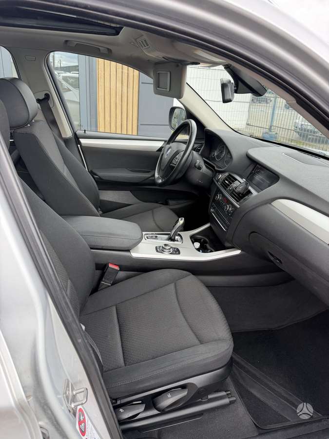 BMW X3, 2.0 l., off-road / crossover