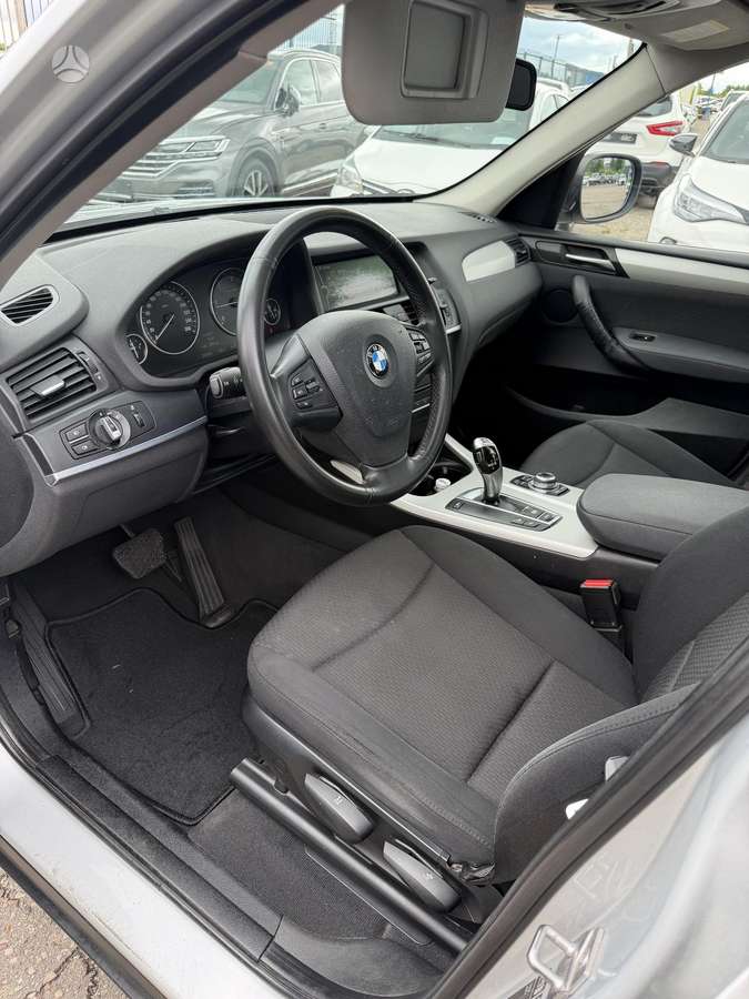 BMW X3, 2.0 l., off-road / crossover
