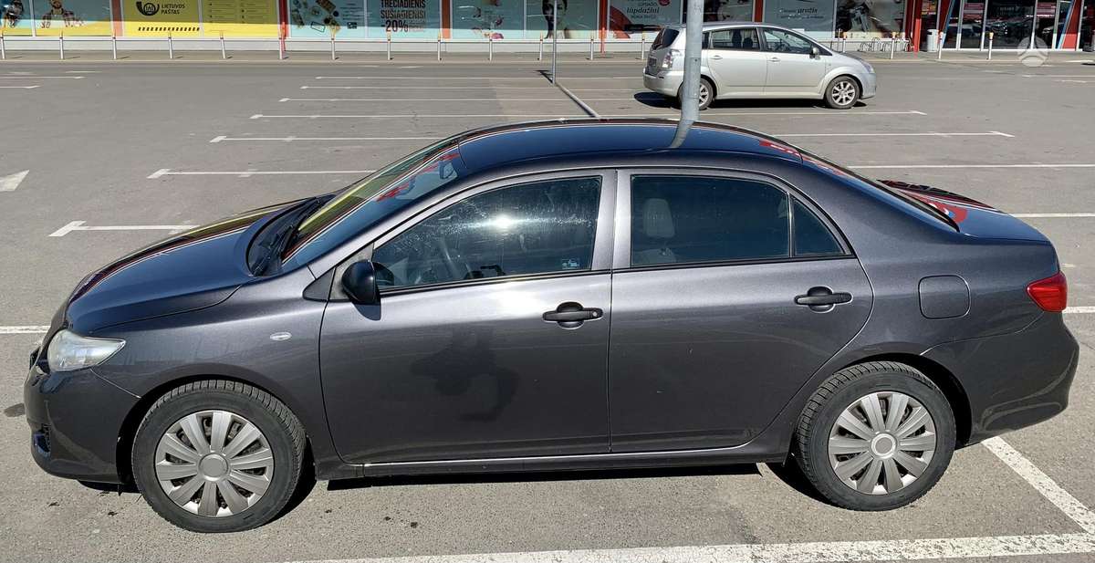 Toyota Corolla, 1.6 l., Седан