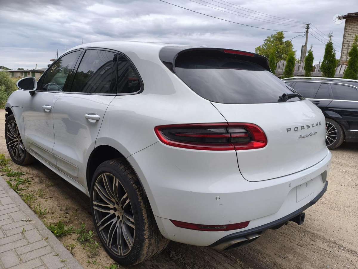 Porsche Macan for parts