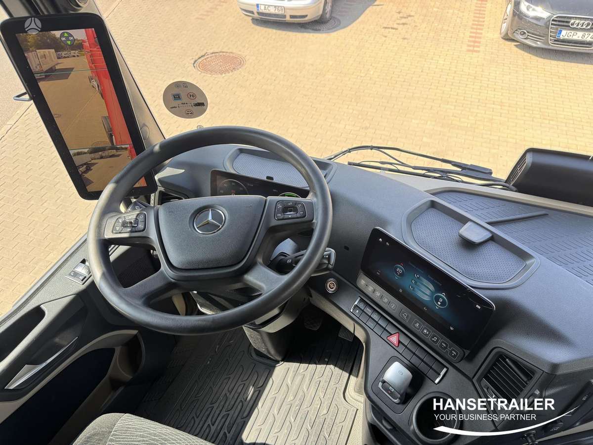 Mercedes-Benz Actros 1845 Big Space, double sleeper