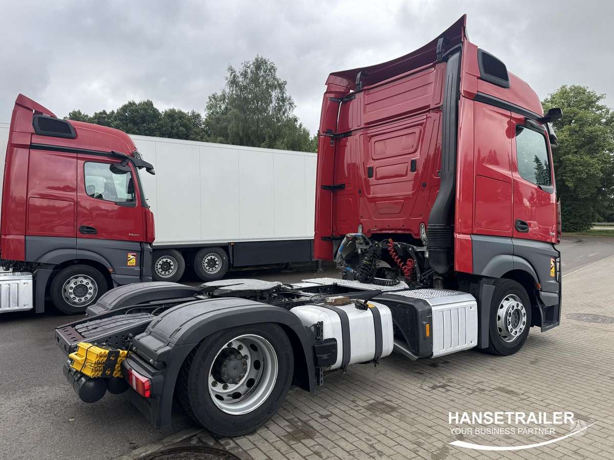 Mercedes-Benz Actros 1845 Big Space Mega Low Deck, double sleeper