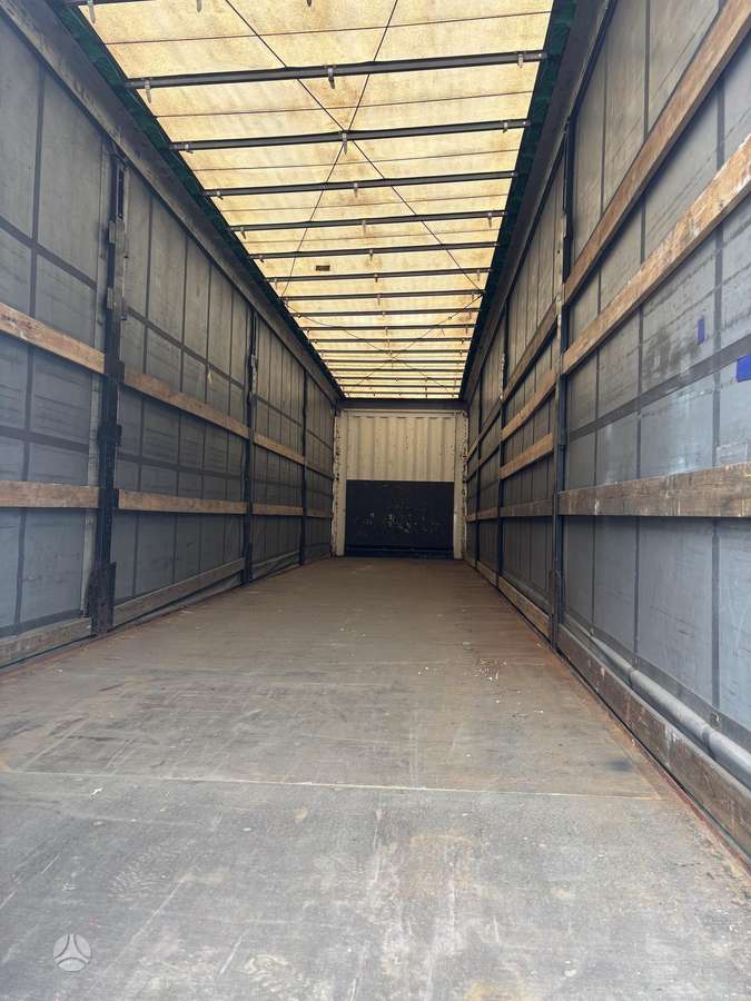 Krone Mega, curtain / tarpaulin