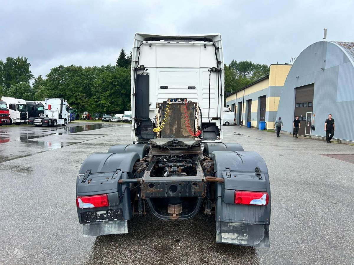 MAN TGX 26.480, double sleeper