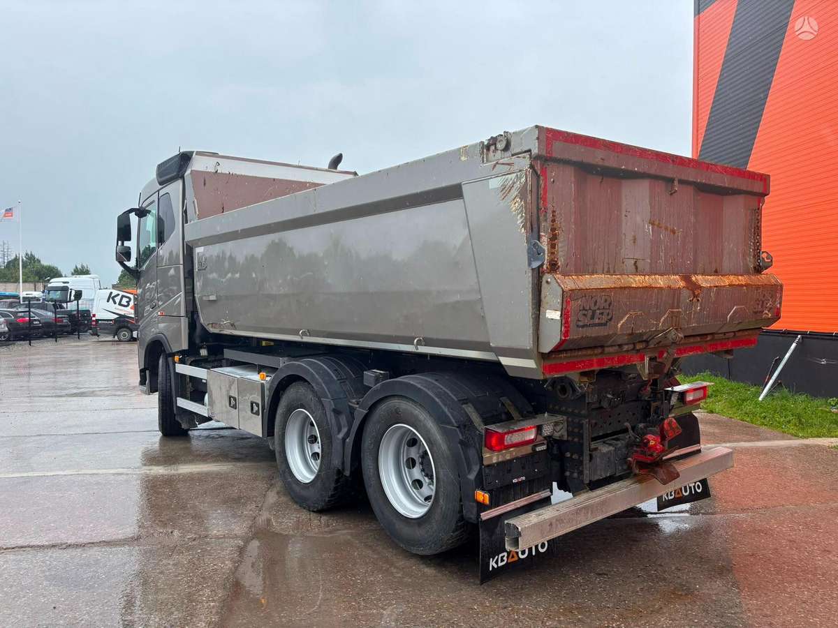 Volvo FH 540 6x4, самосвалы