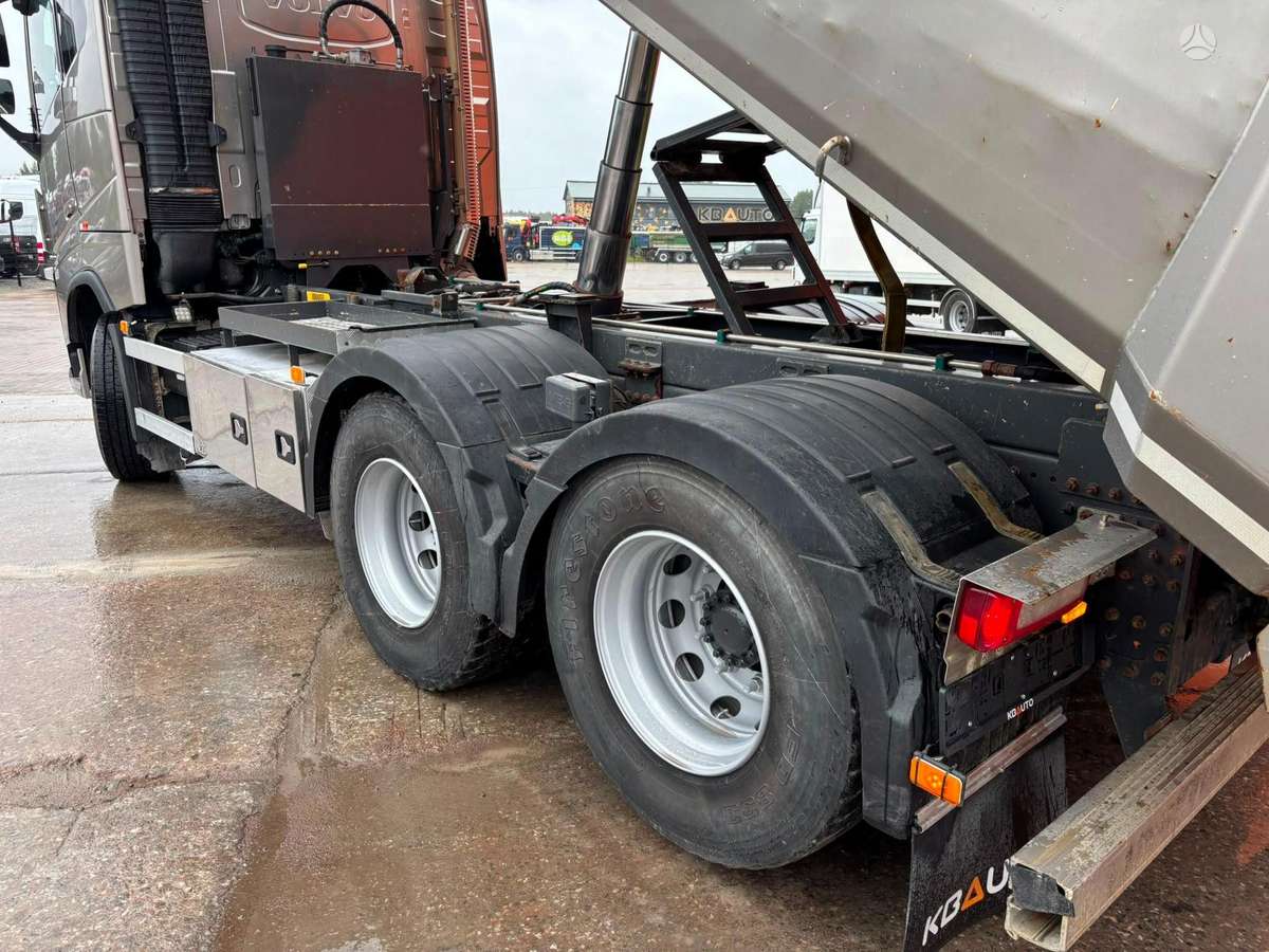 Volvo FH 540 6x4, самосвалы