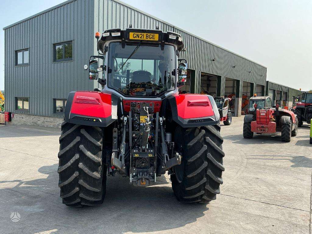 Massey Ferguson 8S 245, traktoriai