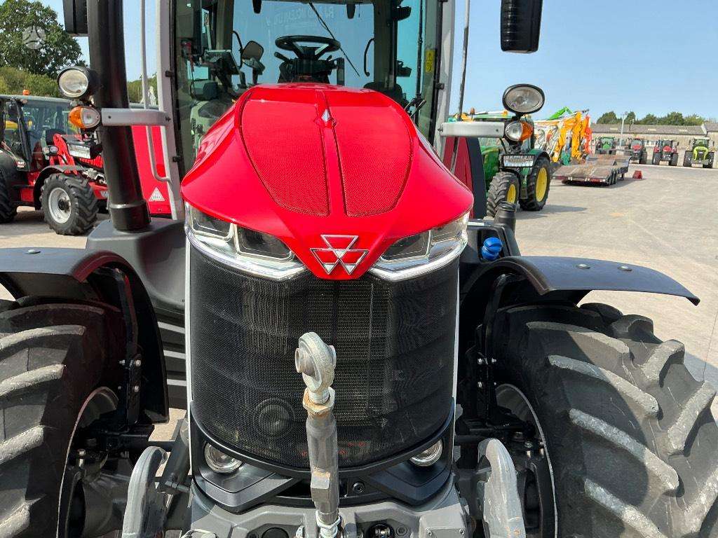 Massey Ferguson 8S 245, тракторы