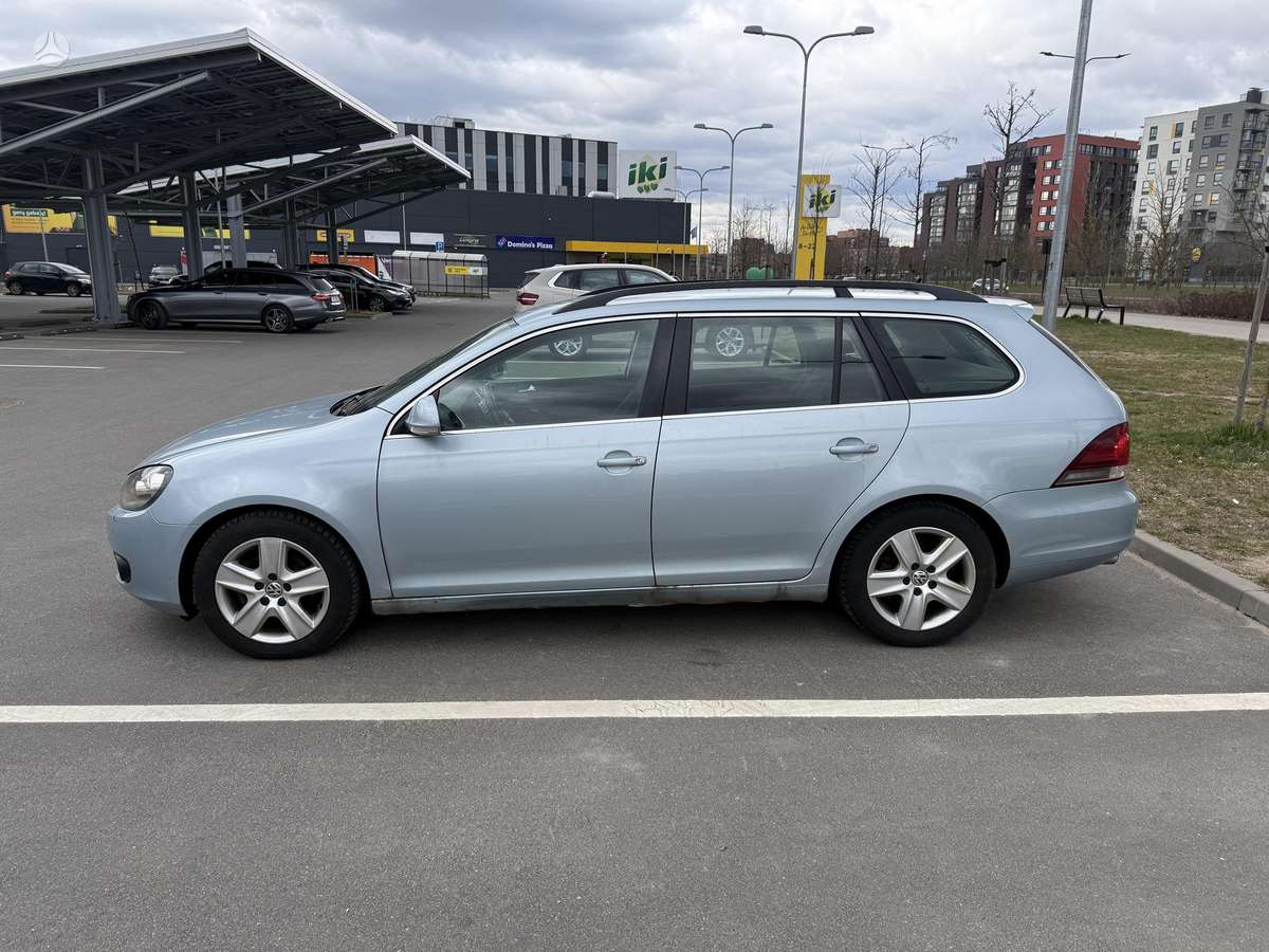 Volkswagen Golf - 2