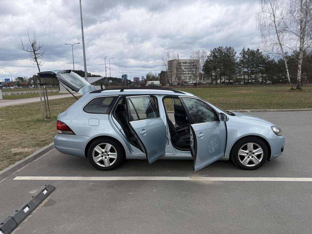Volkswagen Golf - 7
