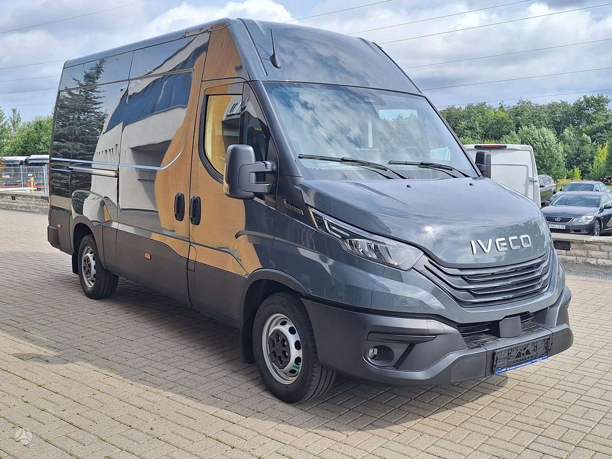 Iveco Daily, 3.0 l., cargo van