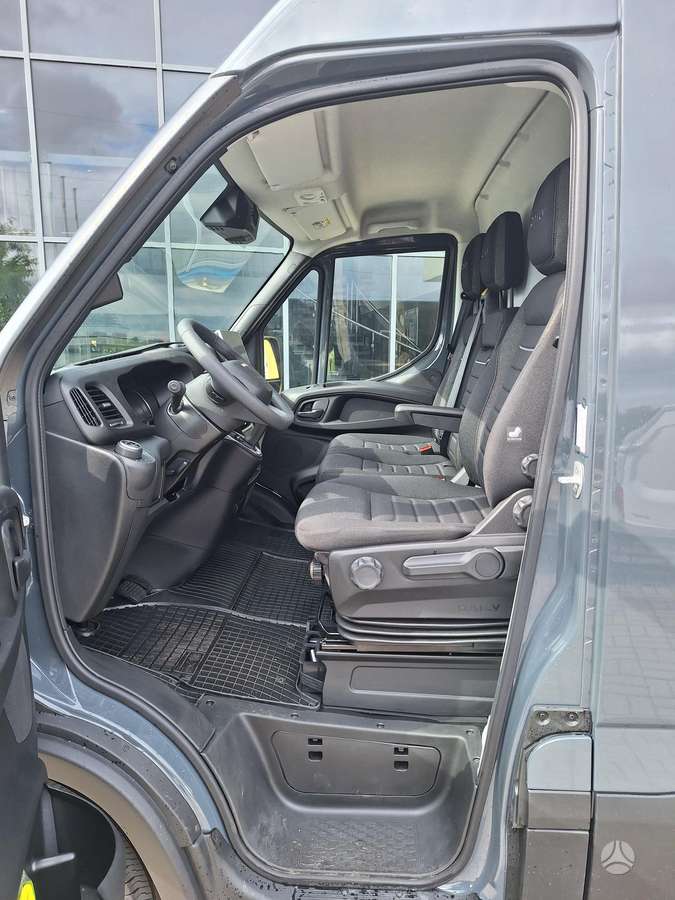 Iveco Daily, 3.0 l., cargo van