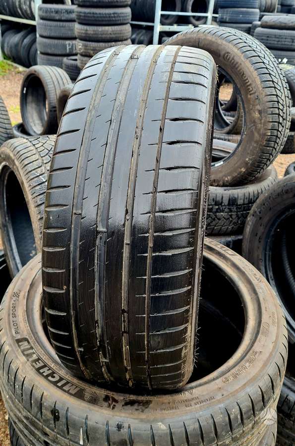 Michelin Pilot Sport 4, summer 225/45 R19