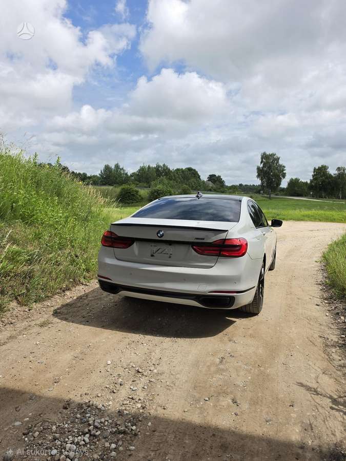 BMW 730, 3.0 l., Седан