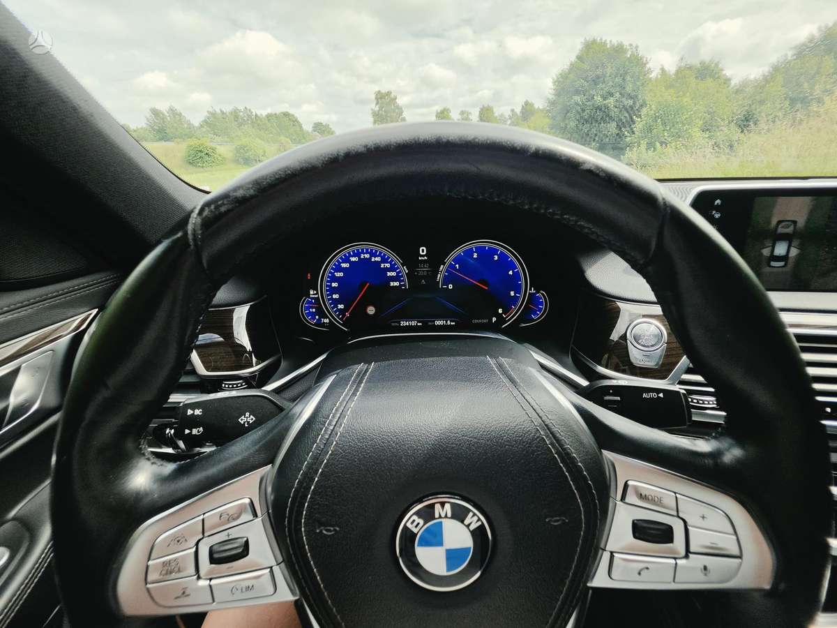 BMW 730, 3.0 l., Седан