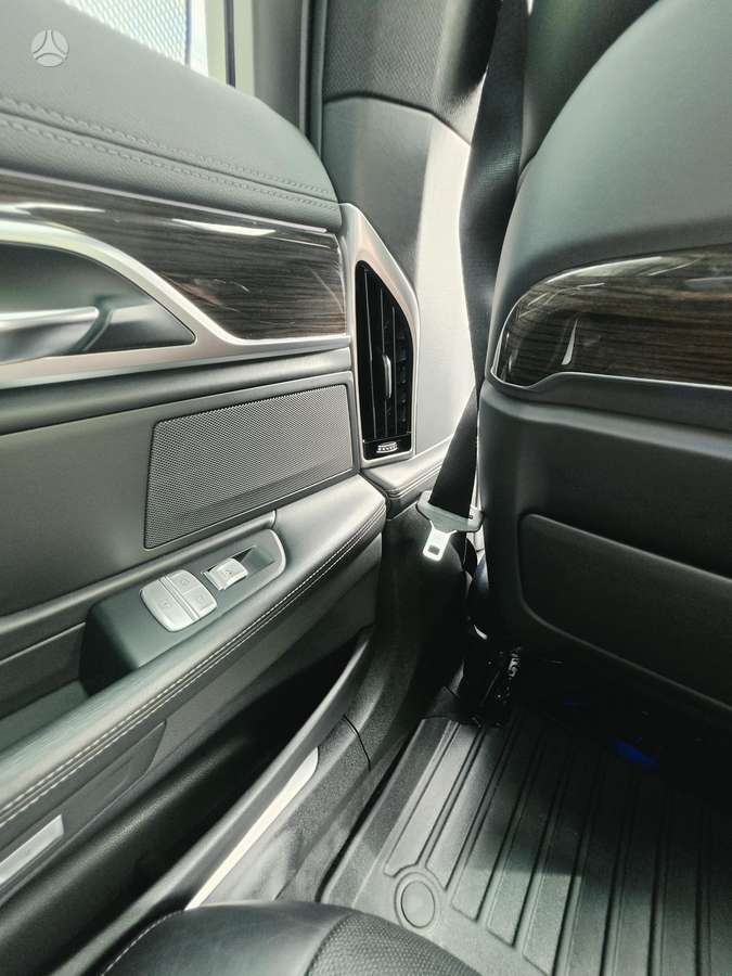 BMW 730, 3.0 l., Седан