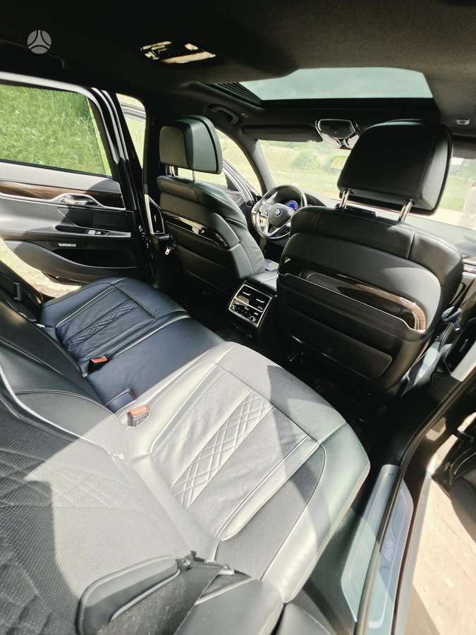 BMW 730, 3.0 l., Седан