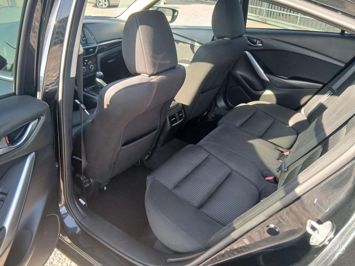 Mazda 6, 2.2 l., Седан