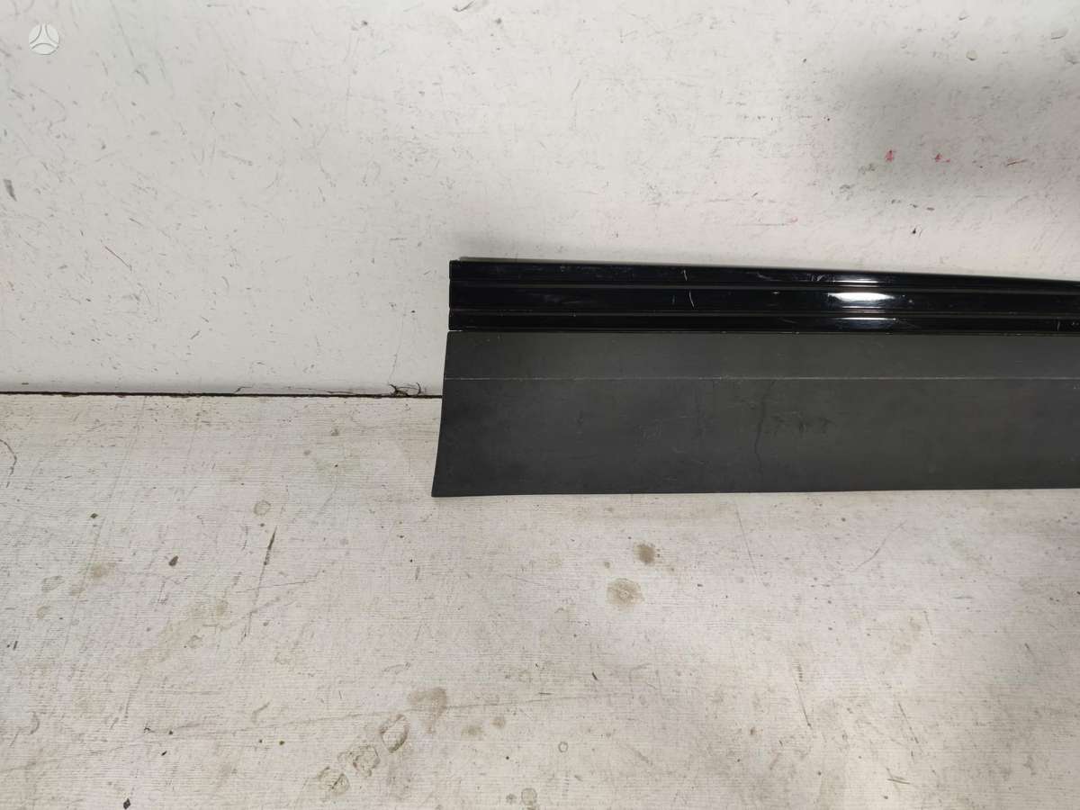 Audi e-tron apdares paneļi