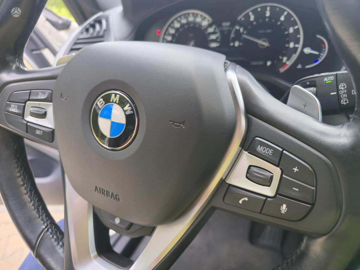 BMW X3, 2.0 l., off-road / crossover