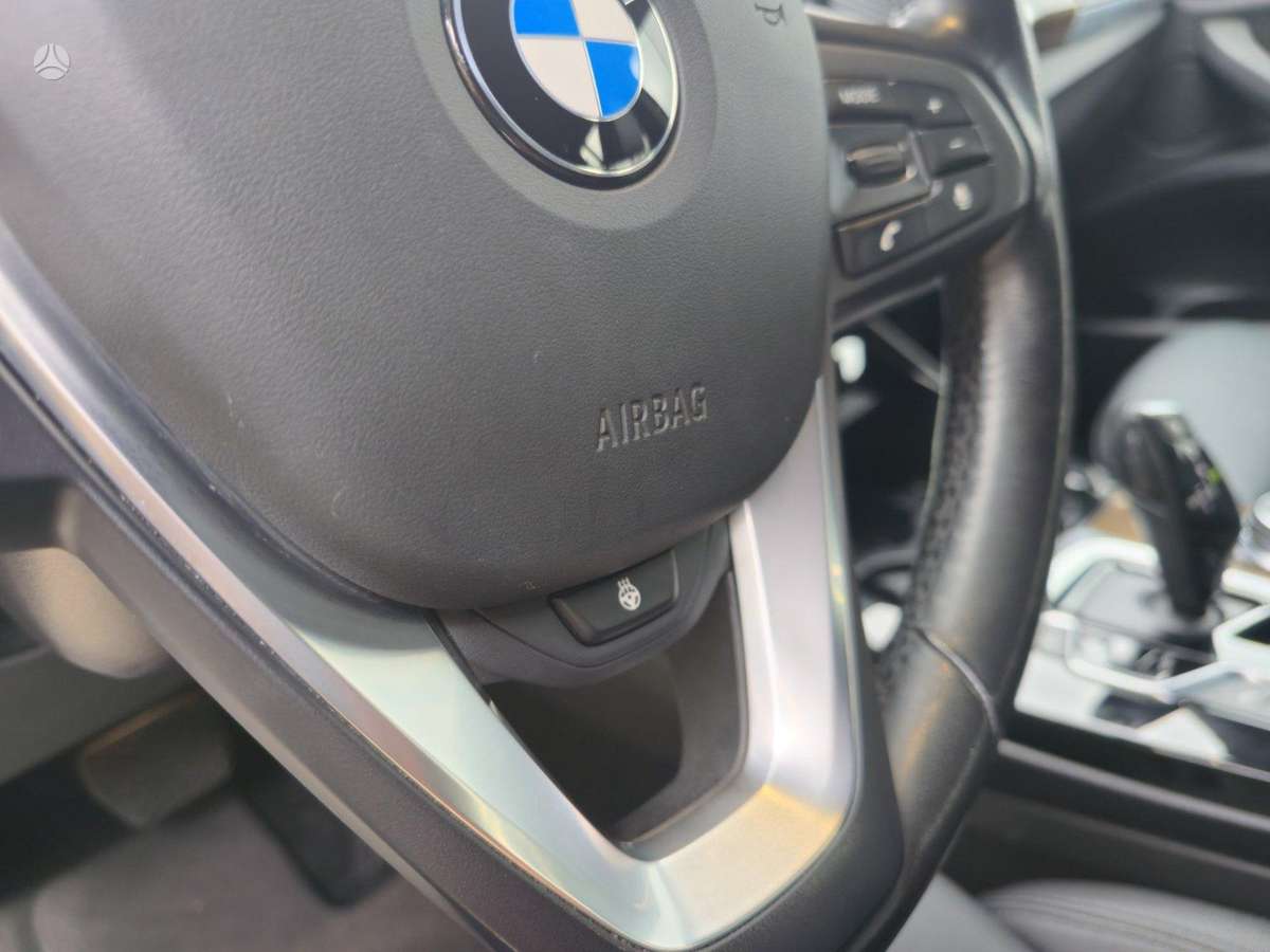 BMW X3, 2.0 l., off-road / crossover