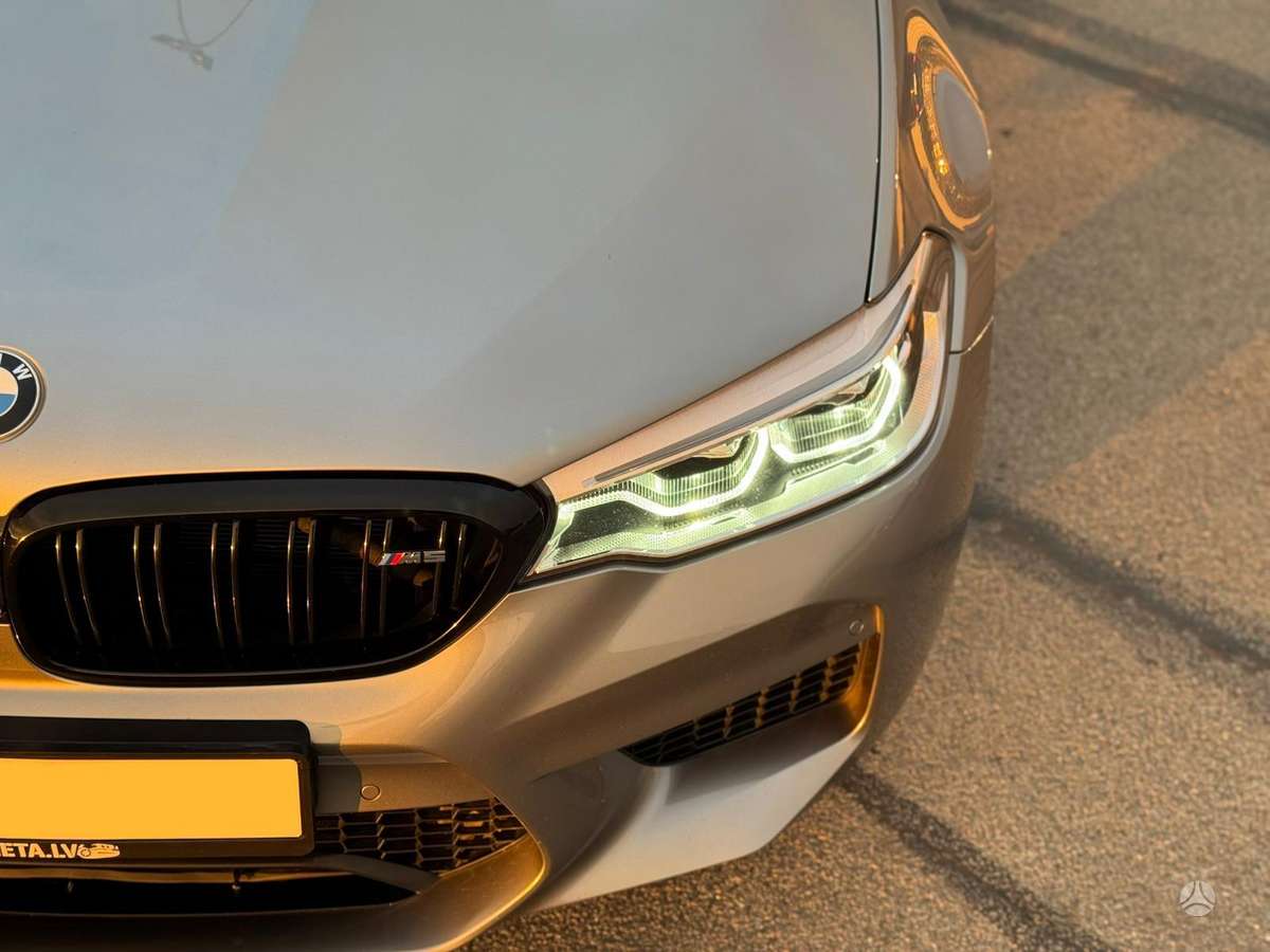 BMW M5, 4.4 l., Седан