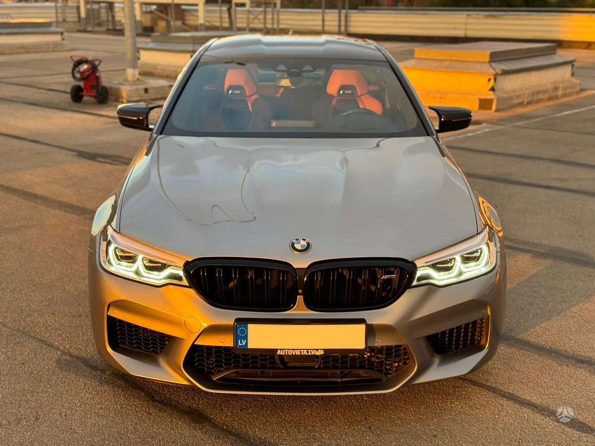 BMW M5, 4.4 l., Седан