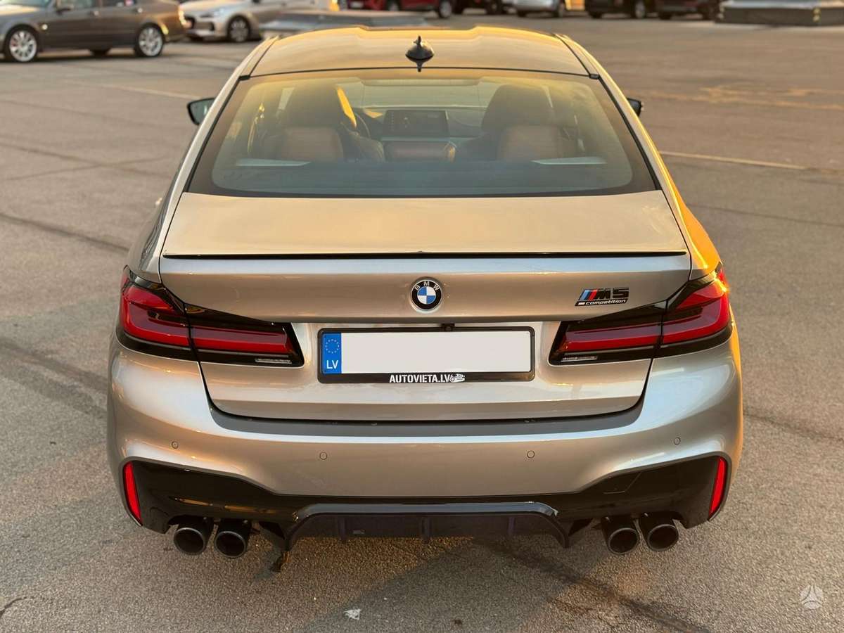 BMW M5, 4.4 l., Седан