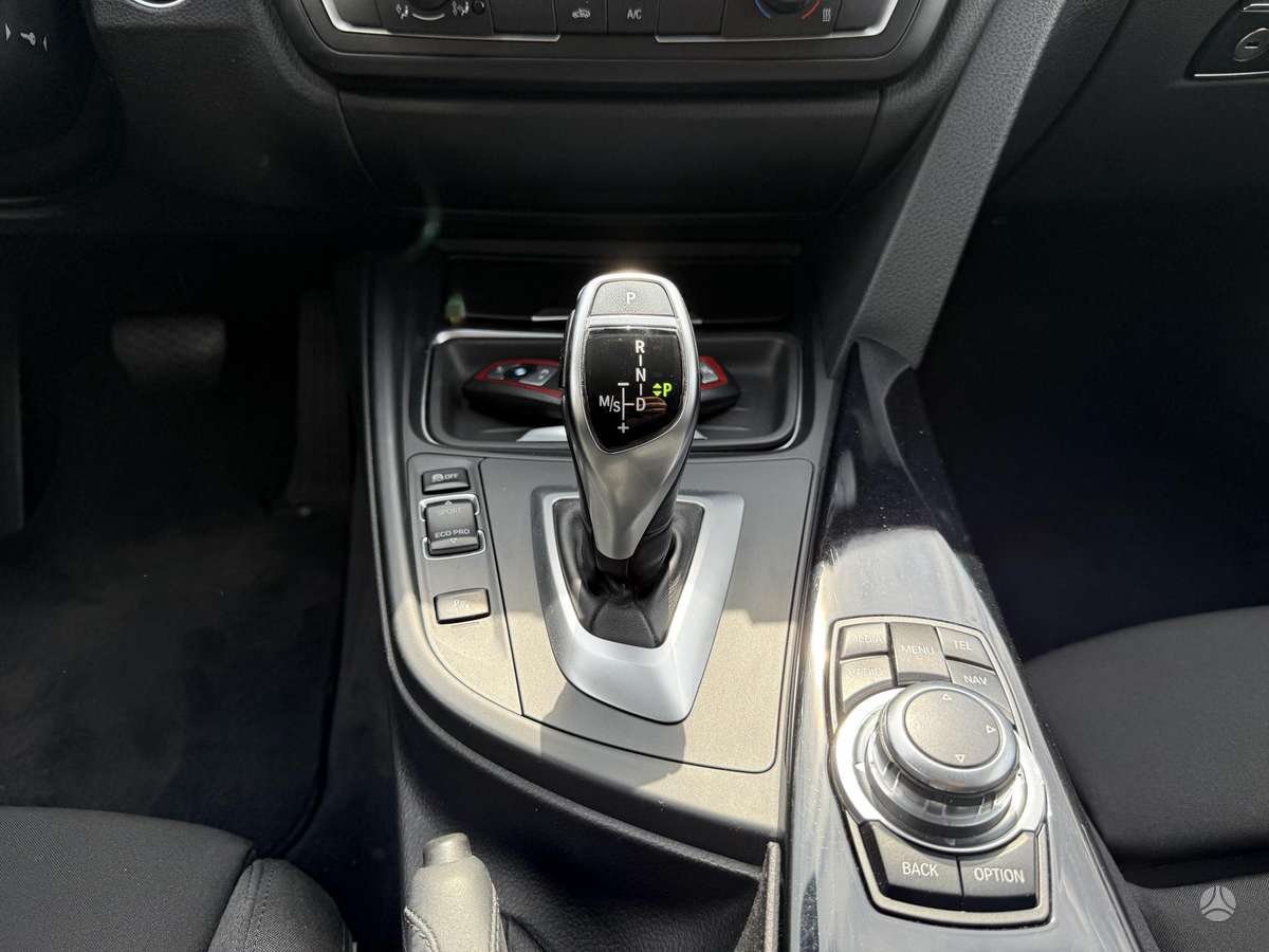 BMW 320, 2.0 l., wagon