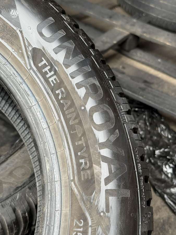 Uniroyal AllseasonExpert 2, всесезонные 215/60 R17