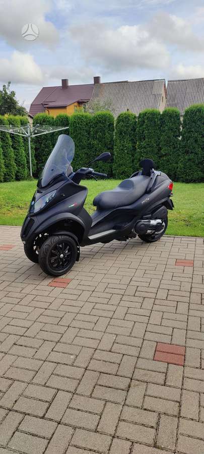 Piaggio MP3 350cc, scooters / mopeds