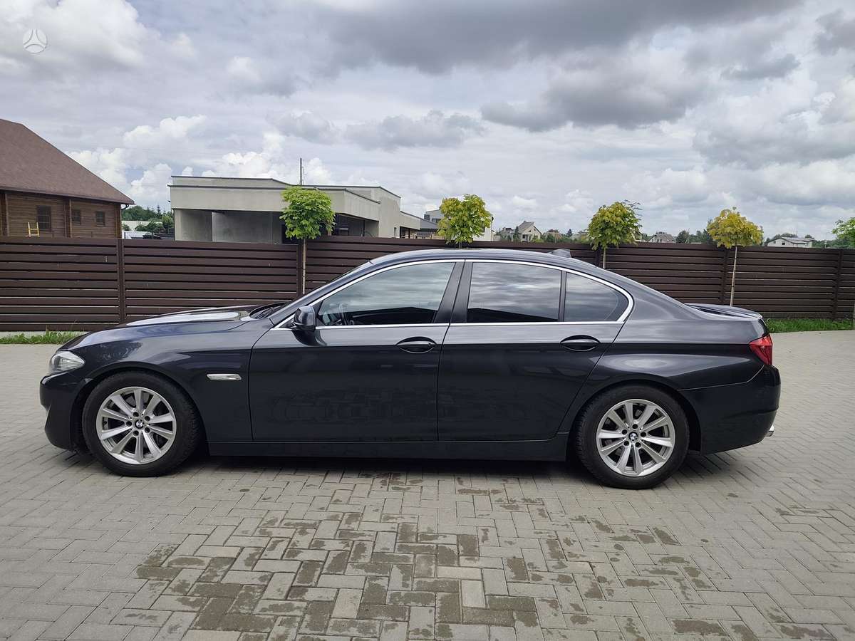 BMW 525, 3.0 l., sedanas