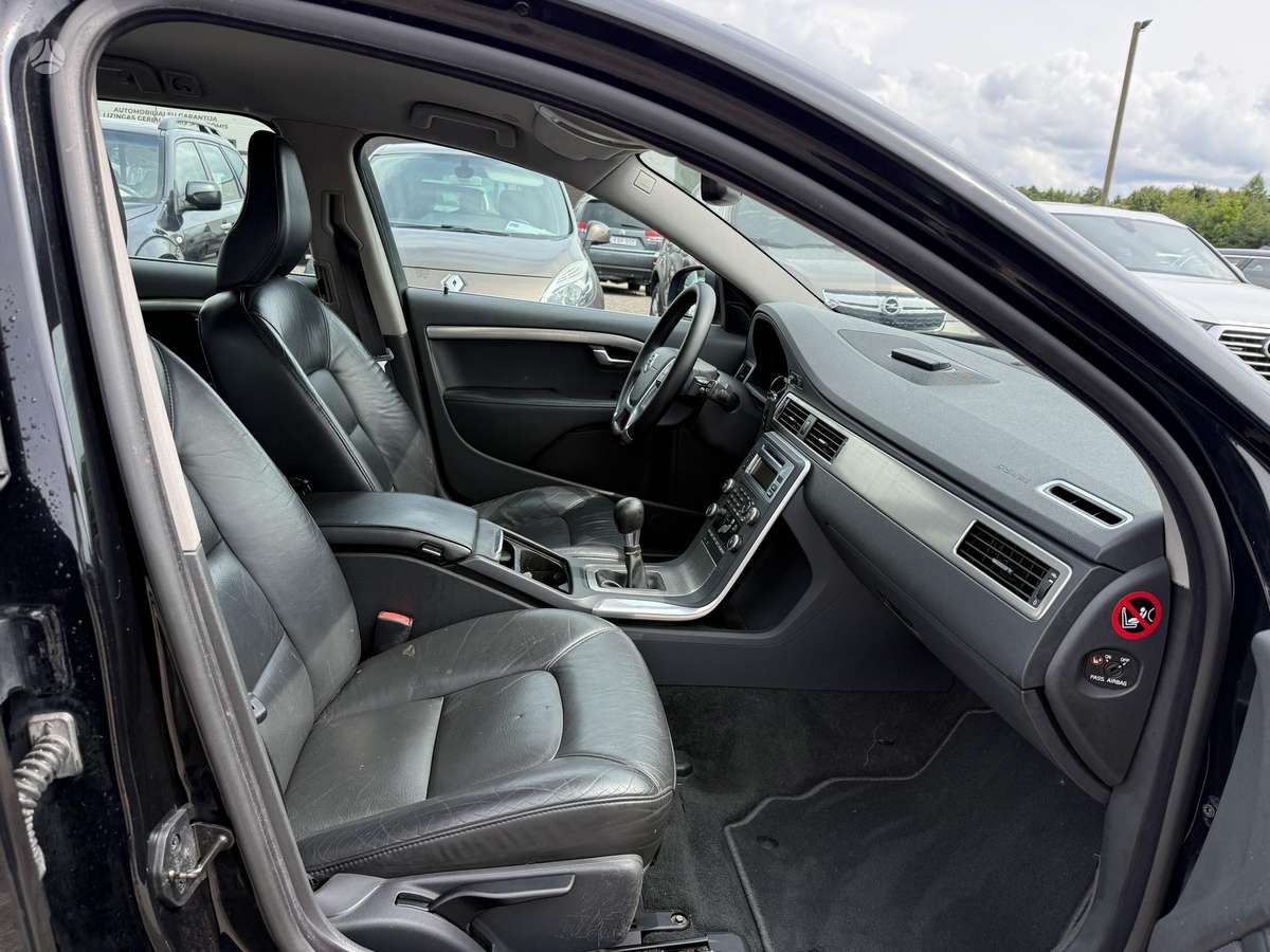 Volvo V70, 2.0 l., universalas